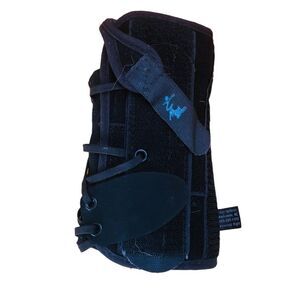 Right Wrist Splint, Adjustable Laces with V elcro, Black